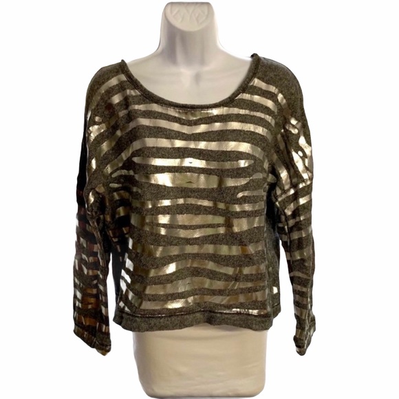 Jennifer Lopez Tops - JENNIFER LOPEZ GREY METALLIC STRIPE SIZE LARGE TOP